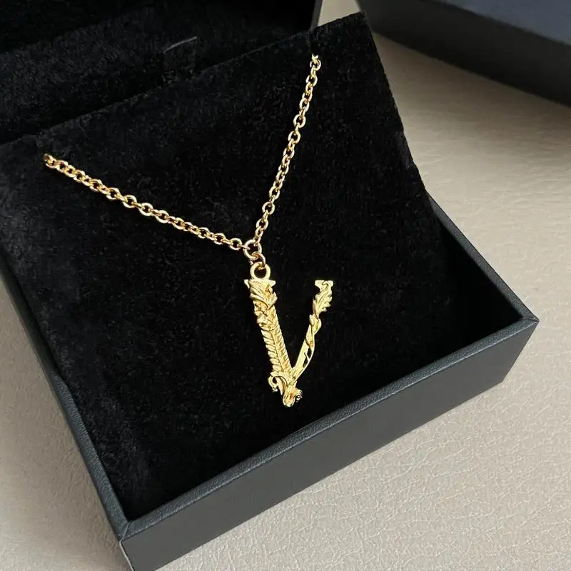 Versace necklace 03yxh179